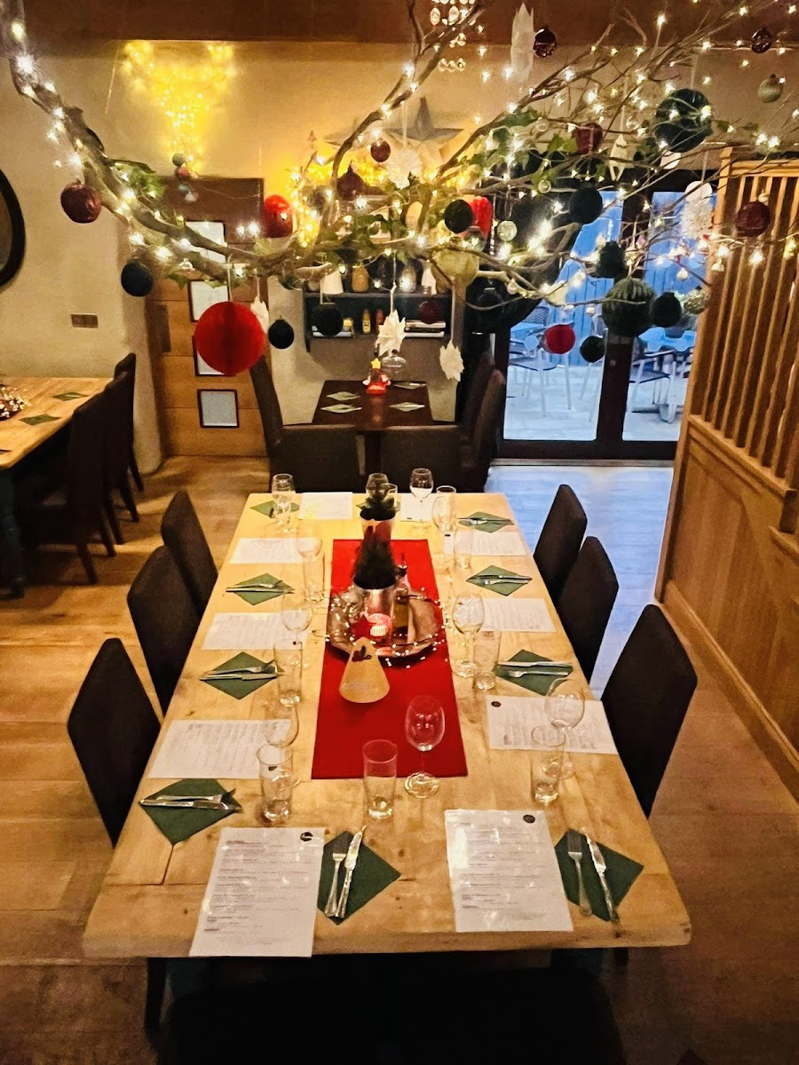 Cent'anni Restaurant